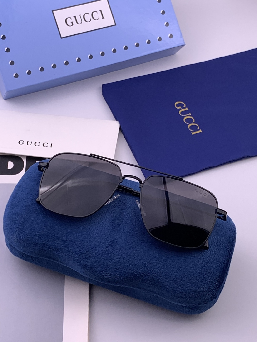 Gucci 。  高品质男女款墨镜   👍 进口宝丽来偏光镜片  。蛤蟆镜 开车钓鱼都可 。百搭显瘦墨镜韩版男士飞行员大