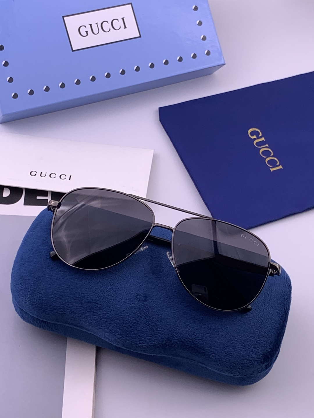 Gucci 。  高品质男女款墨镜   👍 进口宝丽来偏光镜片  。蛤蟆镜 开车钓鱼都可 。百搭显瘦墨镜韩版男士飞行员大