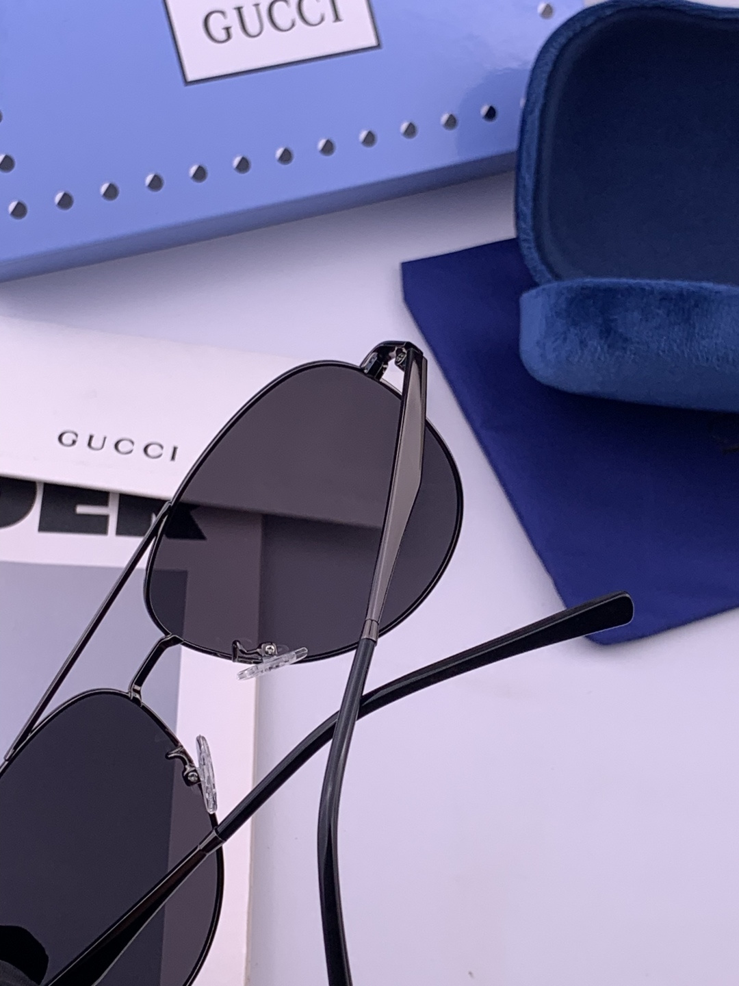 Gucci 。  高品质男女款墨镜   👍 进口宝丽来偏光镜片  。蛤蟆镜 开车钓鱼都可 。百搭显瘦墨镜韩版男士飞行员大
