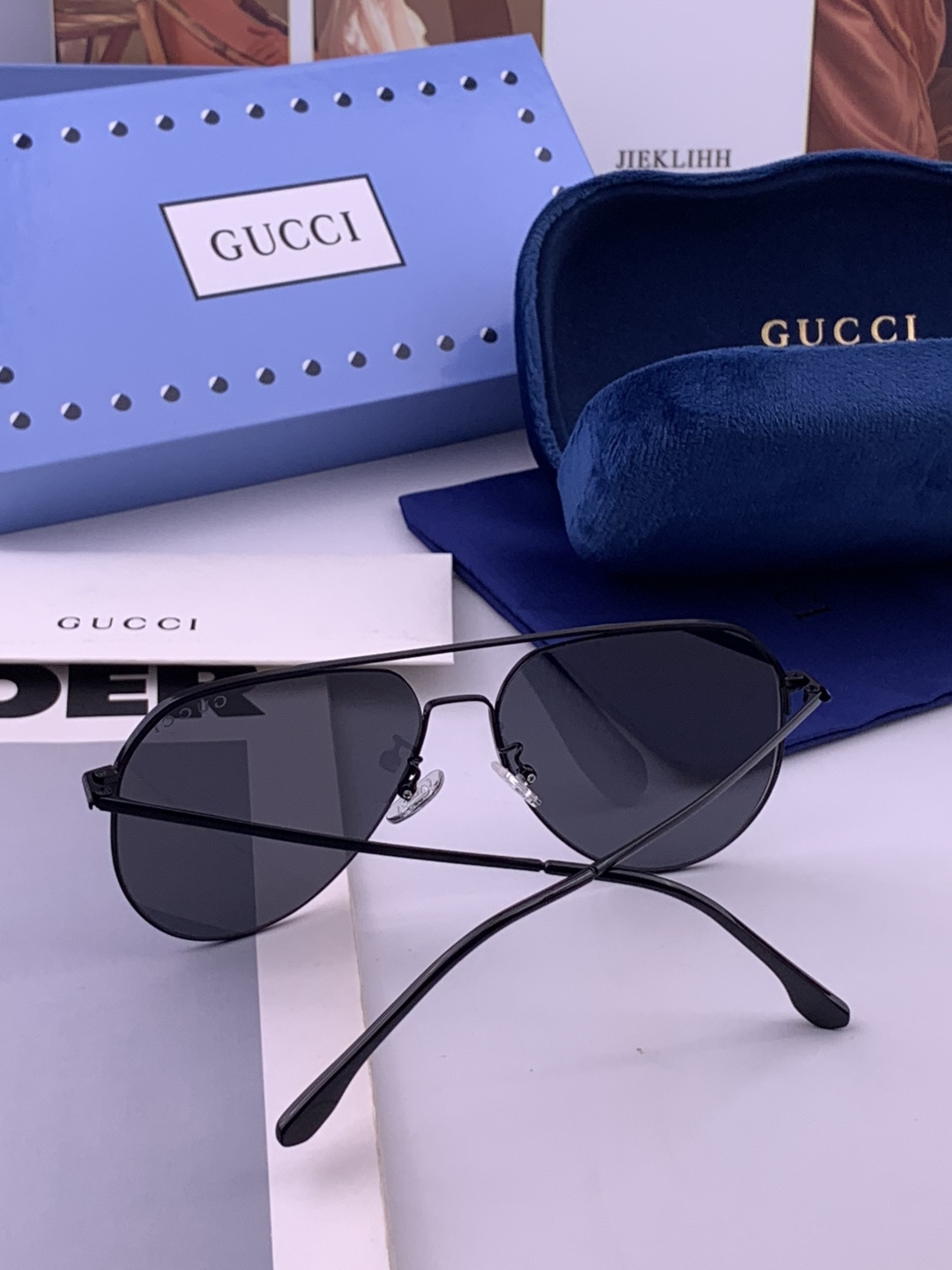 GUCCI 男款炫彩飞行员偏光太阳镜 ❤️材质：高清尼龙加厚卡槽高清偏光镜片 🌹无边框镜架💕颜👍型号：G1702
