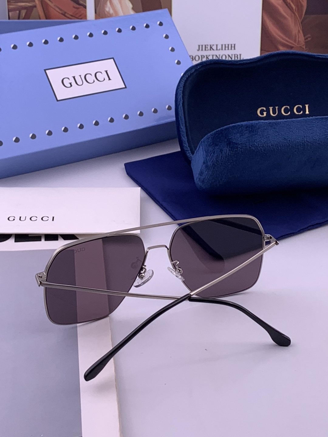 GUCCI 男款炫彩飞行员偏光太阳镜 ❤️材质：高清尼龙加厚卡槽高清偏光镜片 🌹无边框镜架💕颜👍型号：G0702
