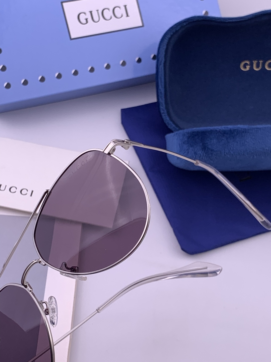 Gucci 。  高品质男女款墨镜   👍 进口宝丽来偏光镜片  。蛤蟆镜 开车钓鱼都可 。百搭显瘦墨镜韩版男士飞行员大