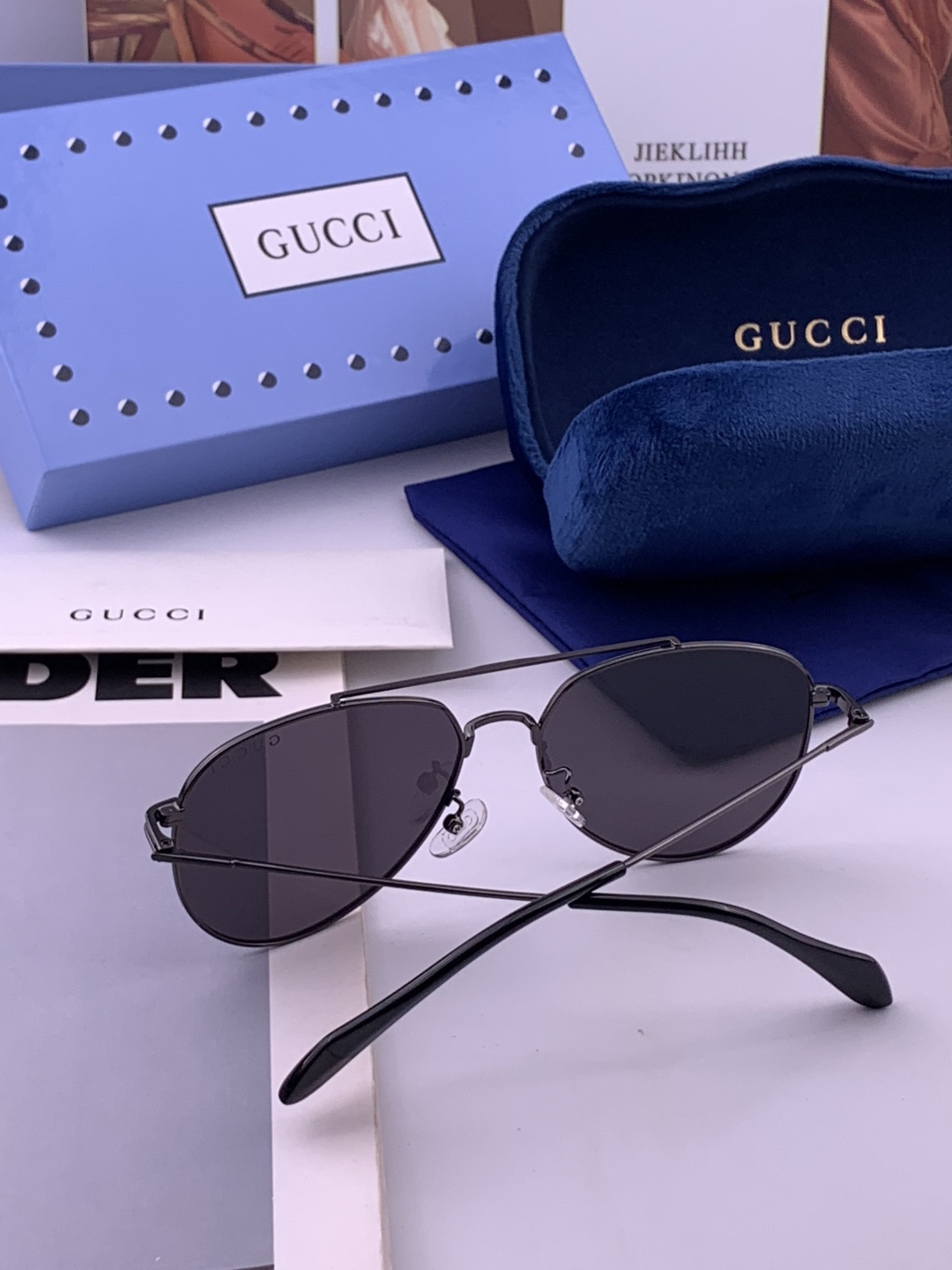 Gucci 。  高品质男女款墨镜   👍 进口宝丽来偏光镜片  。蛤蟆镜 开车钓鱼都可 。百搭显瘦墨镜韩版男士飞行员大