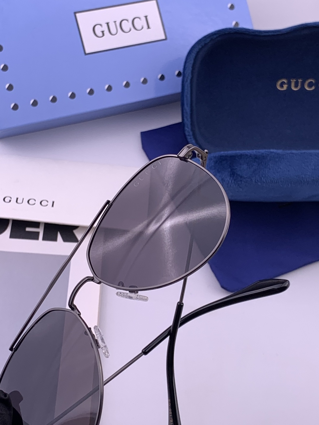 Gucci 。  高品质男女款墨镜   👍 进口宝丽来偏光镜片  。蛤蟆镜 开车钓鱼都可 。百搭显瘦墨镜韩版男士飞行员大