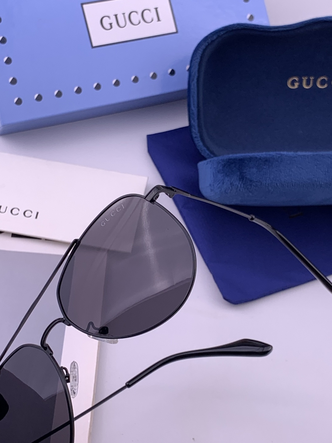 Gucci 。  高品质男女款墨镜   👍 进口宝丽来偏光镜片  。蛤蟆镜 开车钓鱼都可 。百搭显瘦墨镜韩版男士飞行员大