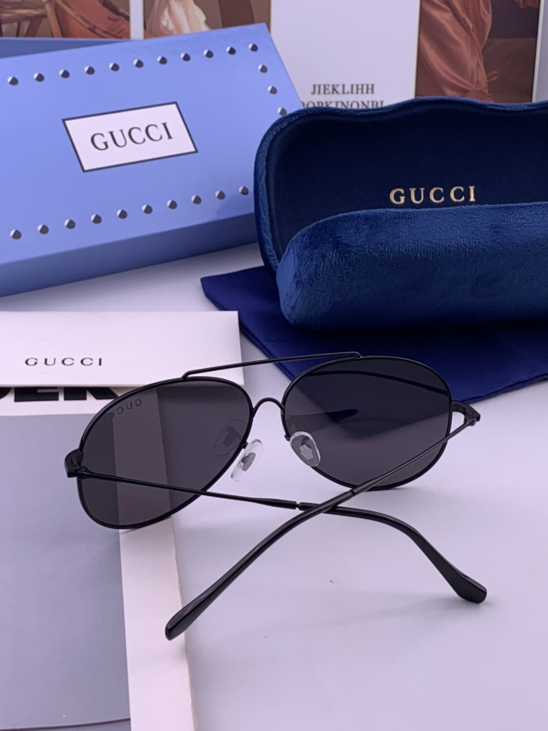 Gucci 。  高品质男女款墨镜   👍 进口宝丽来偏光镜片  。蛤蟆镜 开车钓鱼都可 。百搭显瘦墨镜韩版男士飞行员大
