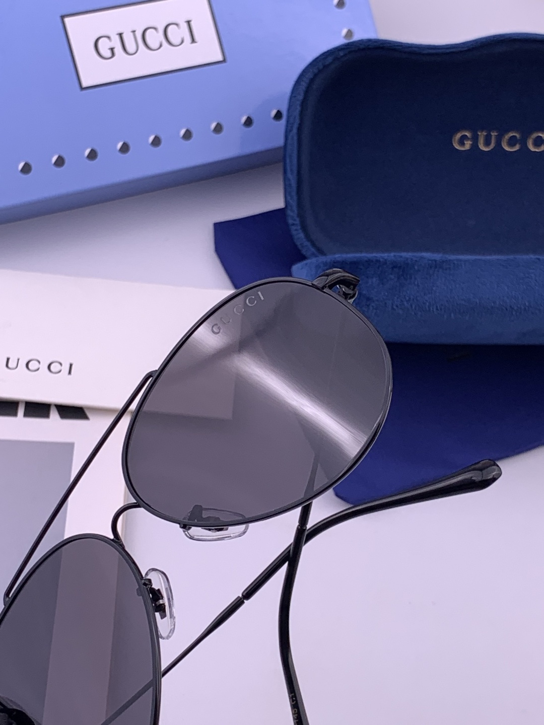 Gucci 。  高品质男女款墨镜   👍 进口宝丽来偏光镜片  。蛤蟆镜 开车钓鱼都可 。百搭显瘦墨镜韩版男士飞行员大