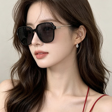 🔺 【GUCCI】开春新款 潮流爆款 时尚方框偏光太阳镜 高品质 佩戴舒适 网红潮款墨镜 女士高清尼龙偏光太阳镜🕶️ 🎉 🔺 【GUCCI】开春新款 潮流爆款 时尚方框偏光太阳镜 高品质 佩戴舒适 网红潮款墨镜 女士高清尼龙偏光太阳镜🕶️ 🎉