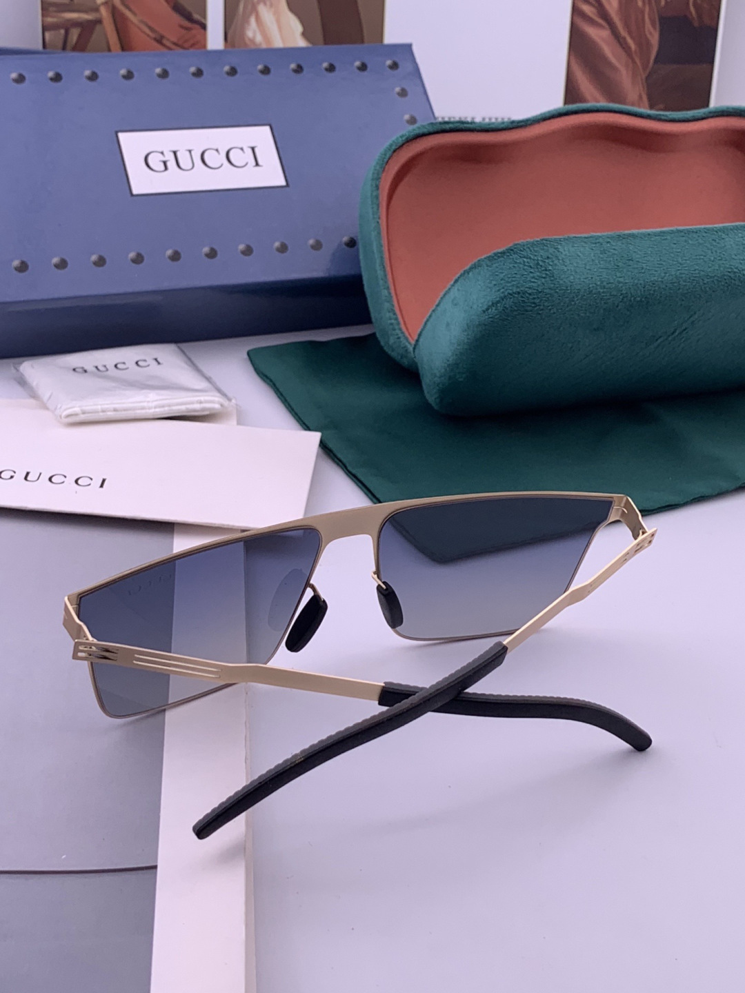 ♦️ GUCCI 新款男女情侣款太阳镜多边形墨镜iP电镀永不褪色 超轻超有弹性整幅眼镜无螺丝重要的是压不坏 高清尼龙镜片