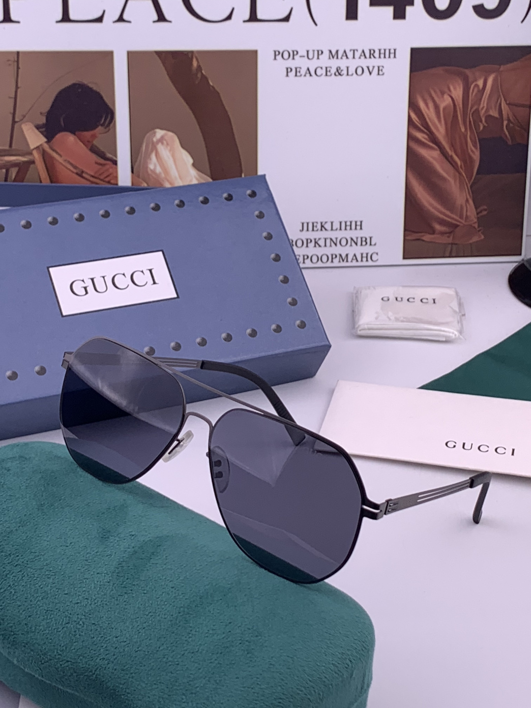 ♦️ GUCCI 新款男女情侣款太阳镜多边形墨镜iP电镀永不褪色 超轻超有弹性整幅眼镜无螺丝重要的是压不坏 高清尼龙镜片