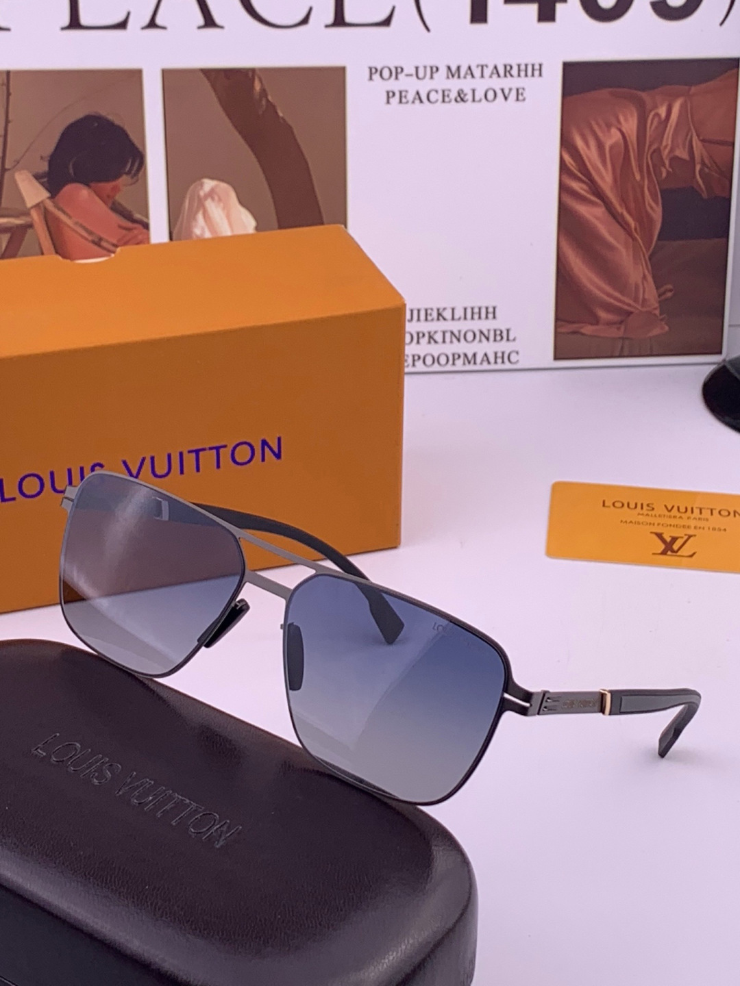 ♦️LV  新款男女情侣款太阳镜多边形墨镜iP电镀永不褪色 超轻超有弹性整幅眼镜无螺丝重要的是压不坏 高清尼龙镜片、精湛