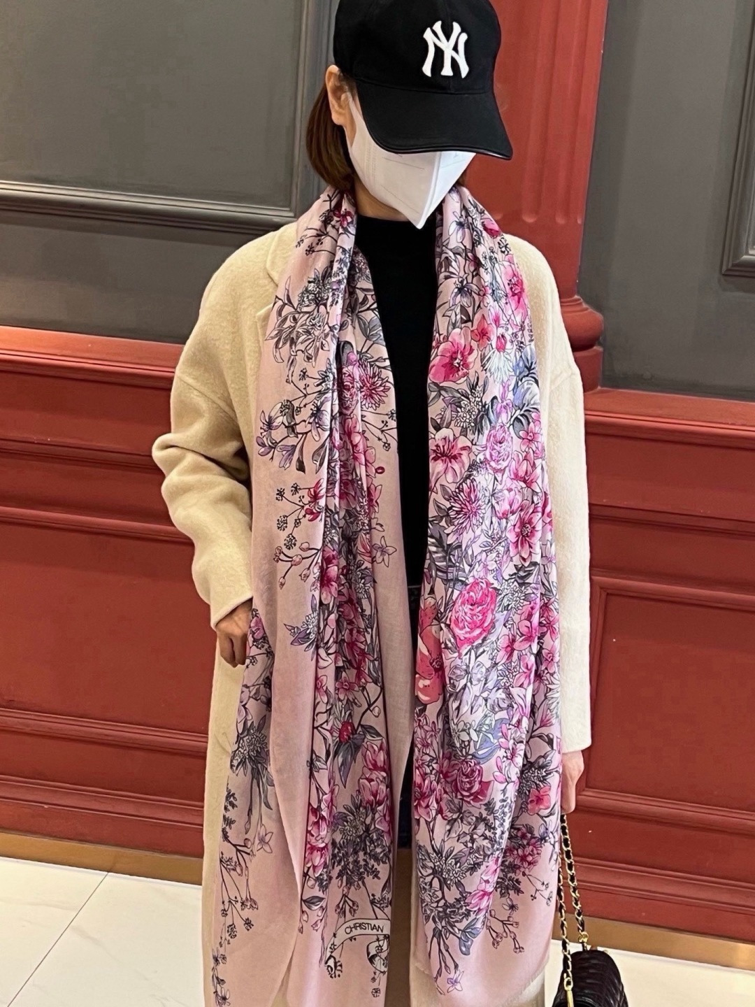 🆕   会发光发亮的围巾💃🏻💃🏻D家【D花香明媚】‼️抢‼️VI🆕 P推荐 ‼️👍下手一定要快【高端 大爱 ‼️纯羊绒 