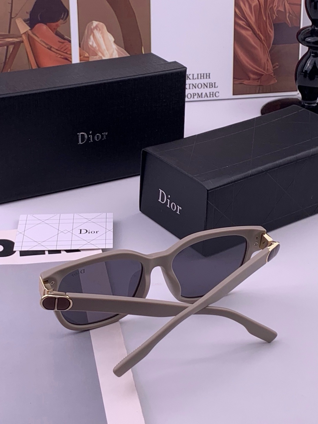 🆕   【DIOR】新款潮流爆款 时尚方框太阳镜 佩戴舒适 网红潮款墨镜  女士高清加厚偏光太阳镜🕶️ 🎉高品质TR镜框