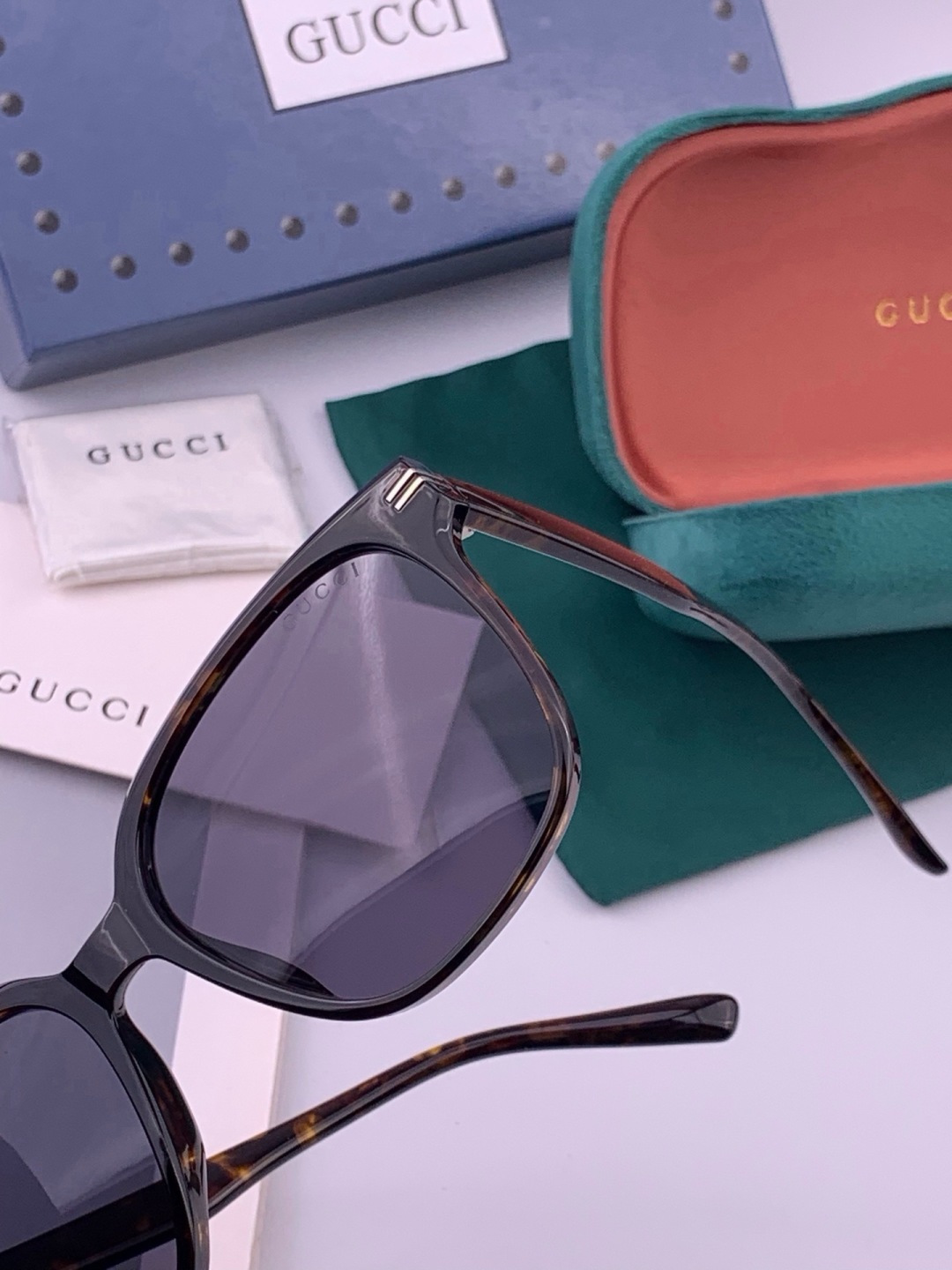 🆕  🔺GUCCI🔻古驰 GG圆框太阳镜 完美品质 🎓独特设计  适合各种脸型 亮相时装周 超时尚百搭 实物精致  情侣