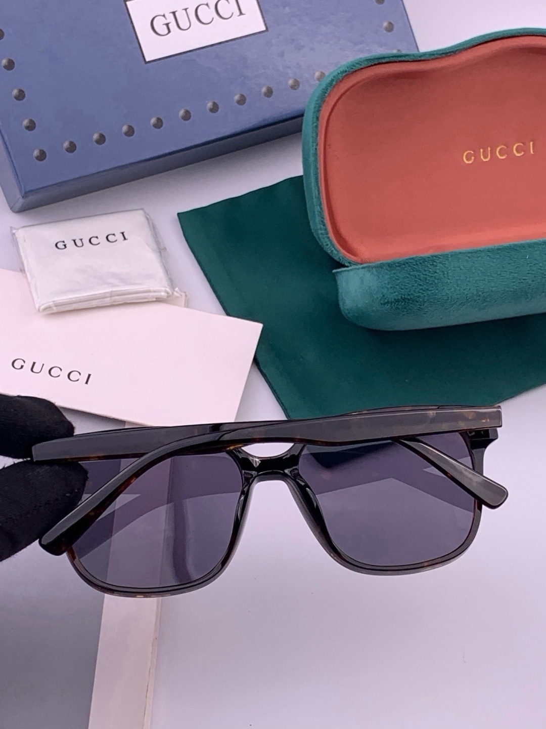 🆕  🔺GUCCI🔻古驰 GG圆框太阳镜 完美品质 🎓独特设计  适合各种脸型 亮相时装周 超时尚百搭 实物精致  情侣