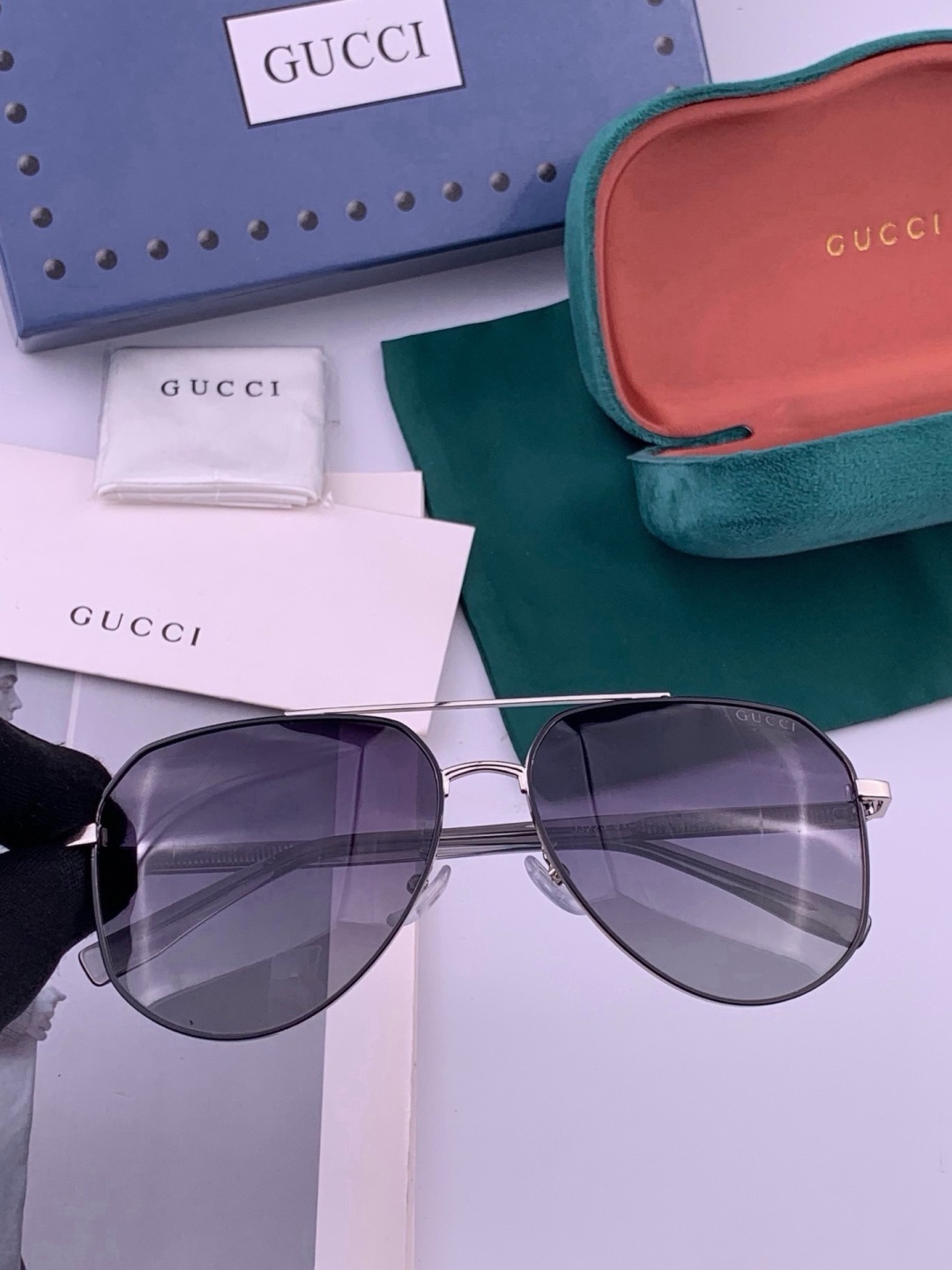 🆕   Gucci 🔥  高品质男女款墨镜   👍 进口宝丽来偏光镜片  🔥蛤蟆镜 开车钓鱼都可 🔥百搭显瘦墨镜韩版男士