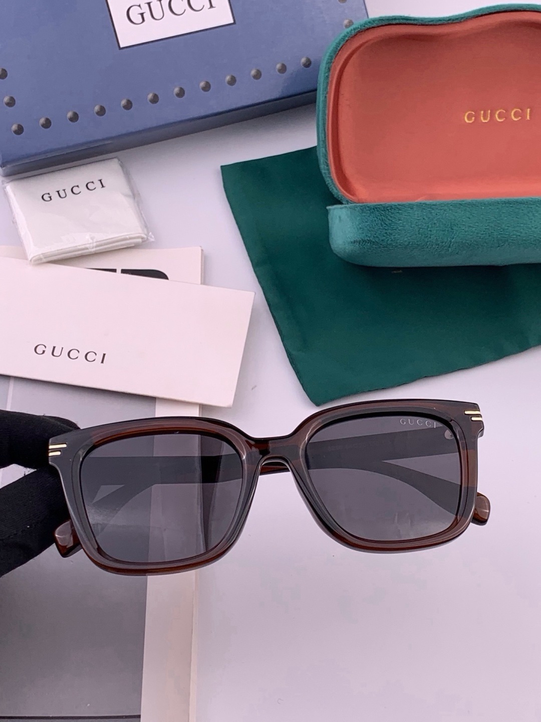 🆕 🔺 【GUCCI】开春新款 潮流爆款 时尚方框偏光太阳镜 高品质 佩戴舒适 网红潮款墨镜 女士高清尼龙偏光太阳镜🕶️