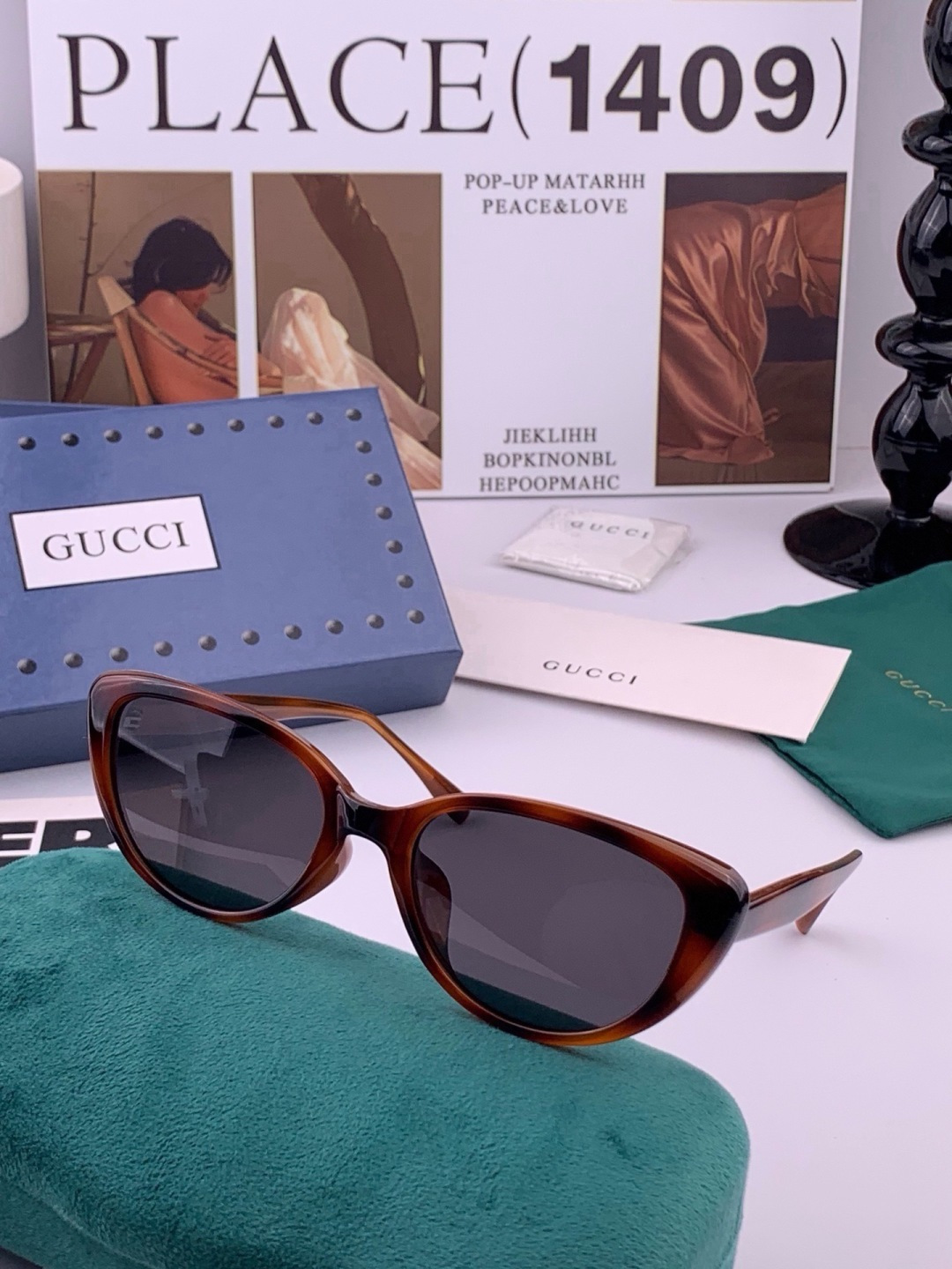 🆕   GUCCI  新款偏光太眼镜，情侣款时尚方框太阳镜佩戴舒适网红潮流款墨镜，大气女人范儿，大脸小脸都好看 ！型号：