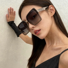 🆕 🔺 【DIOR-迪奥】开春新款 潮流爆款 时尚方框尼龙太阳镜 高品质 佩戴舒适 网红潮款墨镜 女士高清尼龙太阳镜🕶️ 🆕 🔺 【DIOR-迪奥】开春新款 潮流爆款 时尚方框尼龙太阳镜 高品质 佩戴舒适 网红潮款墨镜 女士高清尼龙太阳镜🕶️