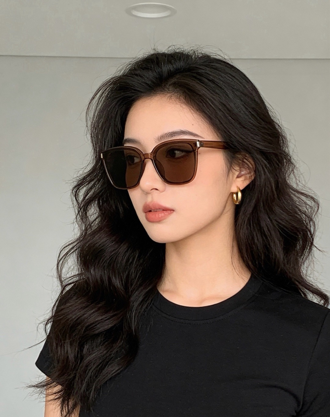 🆕   GUCCI  新款尼龙偏光太眼镜，情侣款时尚方框太阳镜佩戴舒适网红潮流款墨镜，大气女人范儿，大脸小脸都好看 ！型