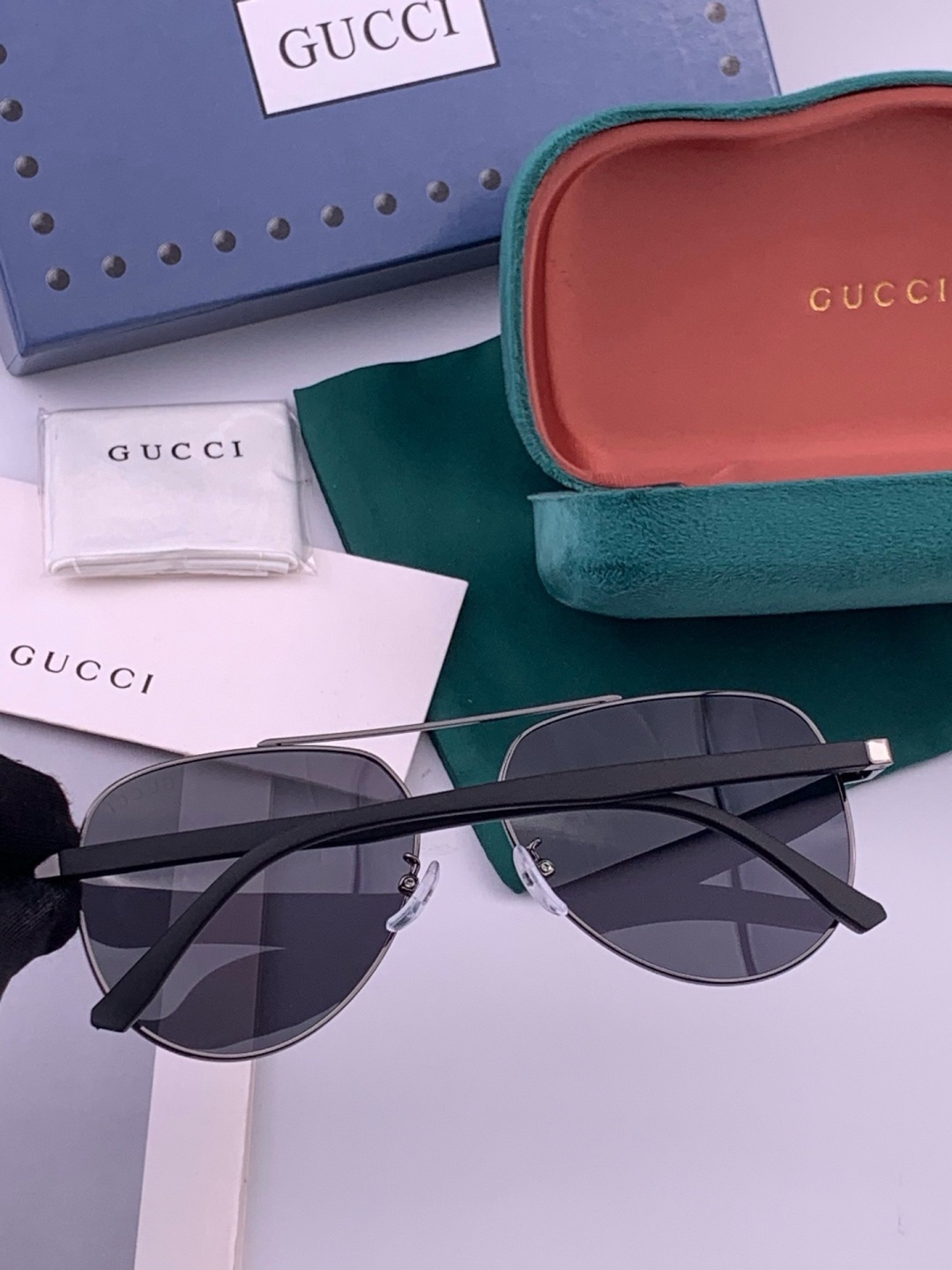 🆕   Gucci 🔥  高品质男女款墨镜   👍 进口宝丽来偏光镜片  🔥蛤蟆镜 开车钓鱼都可 🔥百搭显瘦墨镜韩版男士