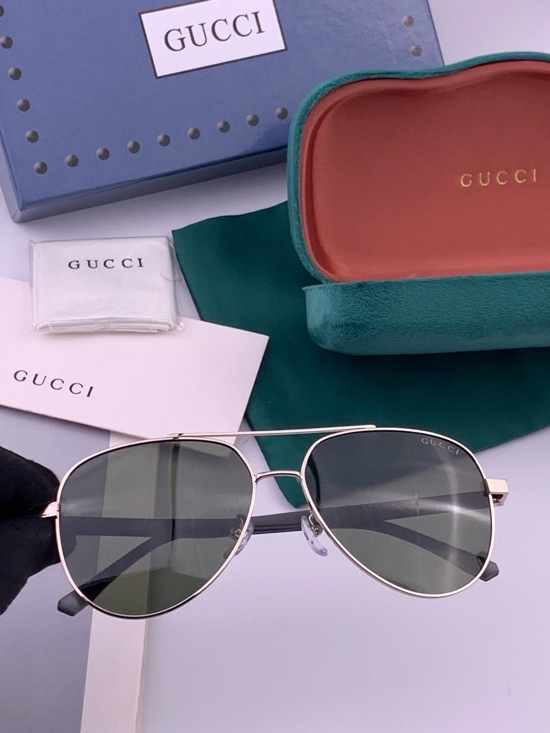 🆕   Gucci 🔥  高品质男女款墨镜   👍 进口宝丽来偏光镜片  🔥蛤蟆镜 开车钓鱼都可 🔥百搭显瘦墨镜韩版男士