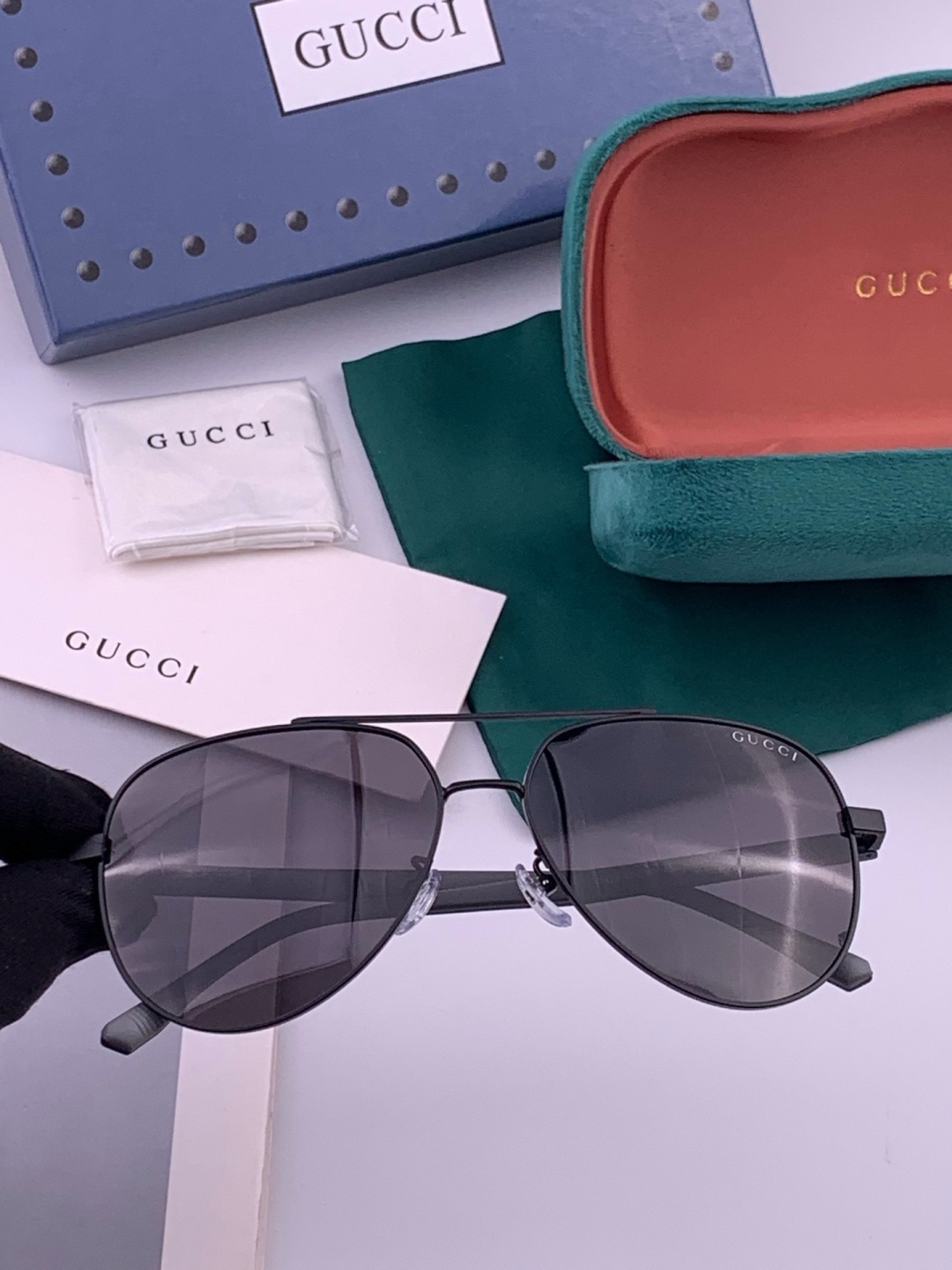 🆕   Gucci 🔥  高品质男女款墨镜   👍 进口宝丽来偏光镜片  🔥蛤蟆镜 开车钓鱼都可 🔥百搭显瘦墨镜韩版男士
