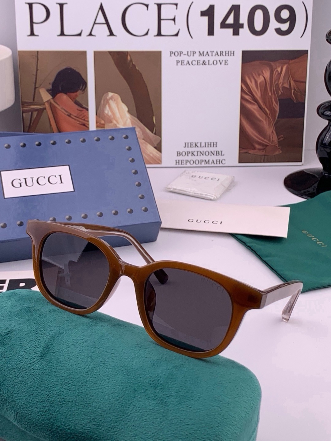 GUCCI  新款偏光太眼镜，情侣款时尚方框太阳镜佩戴舒适网红潮流款墨镜，大气女人范儿，大脸小脸都好看 ！型号：G599