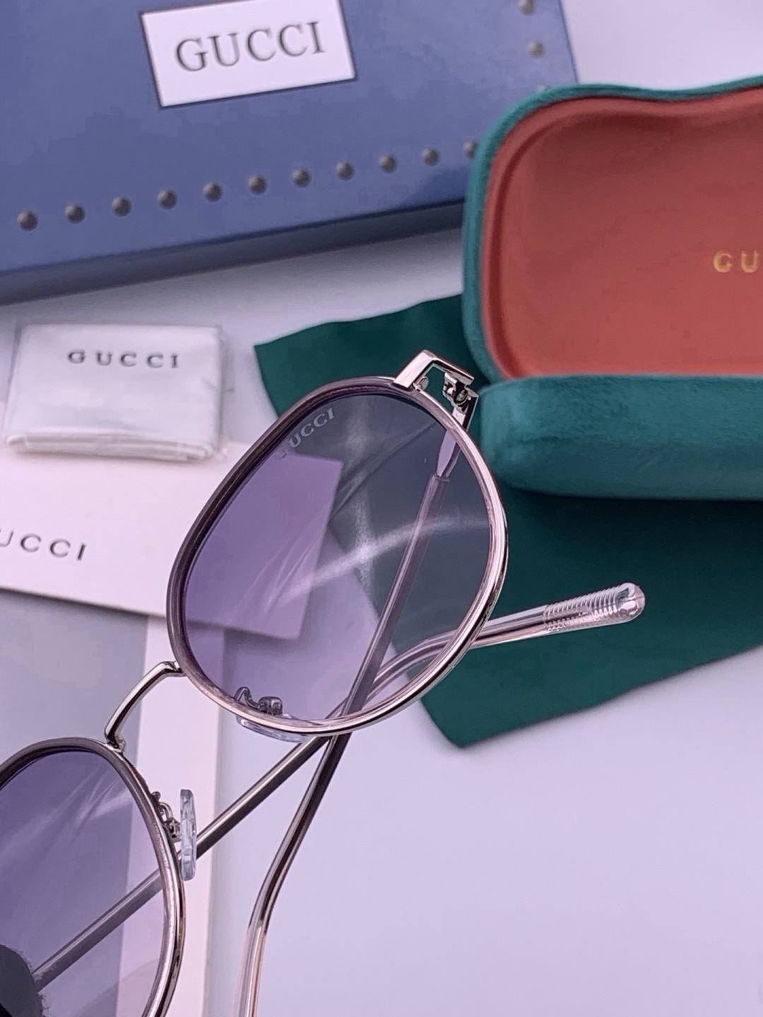 🔺 【GUCCI-偏光太阳镜】开春新款 潮流爆款 时尚方框偏光太阳镜 高品质 佩戴舒适 网红潮款墨镜 女士高清偏光太阳镜