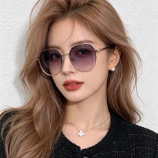 🔺 【GUCCI-偏光太阳镜】开春新款 潮流爆款 时尚方框偏光太阳镜 高品质 佩戴舒适 网红潮款墨镜 女士高清偏光太阳镜 🔺 【GUCCI-偏光太阳镜】开春新款 潮流爆款 时尚方框偏光太阳镜 高品质 佩戴舒适 网红潮款墨镜 女士高清偏光太阳镜