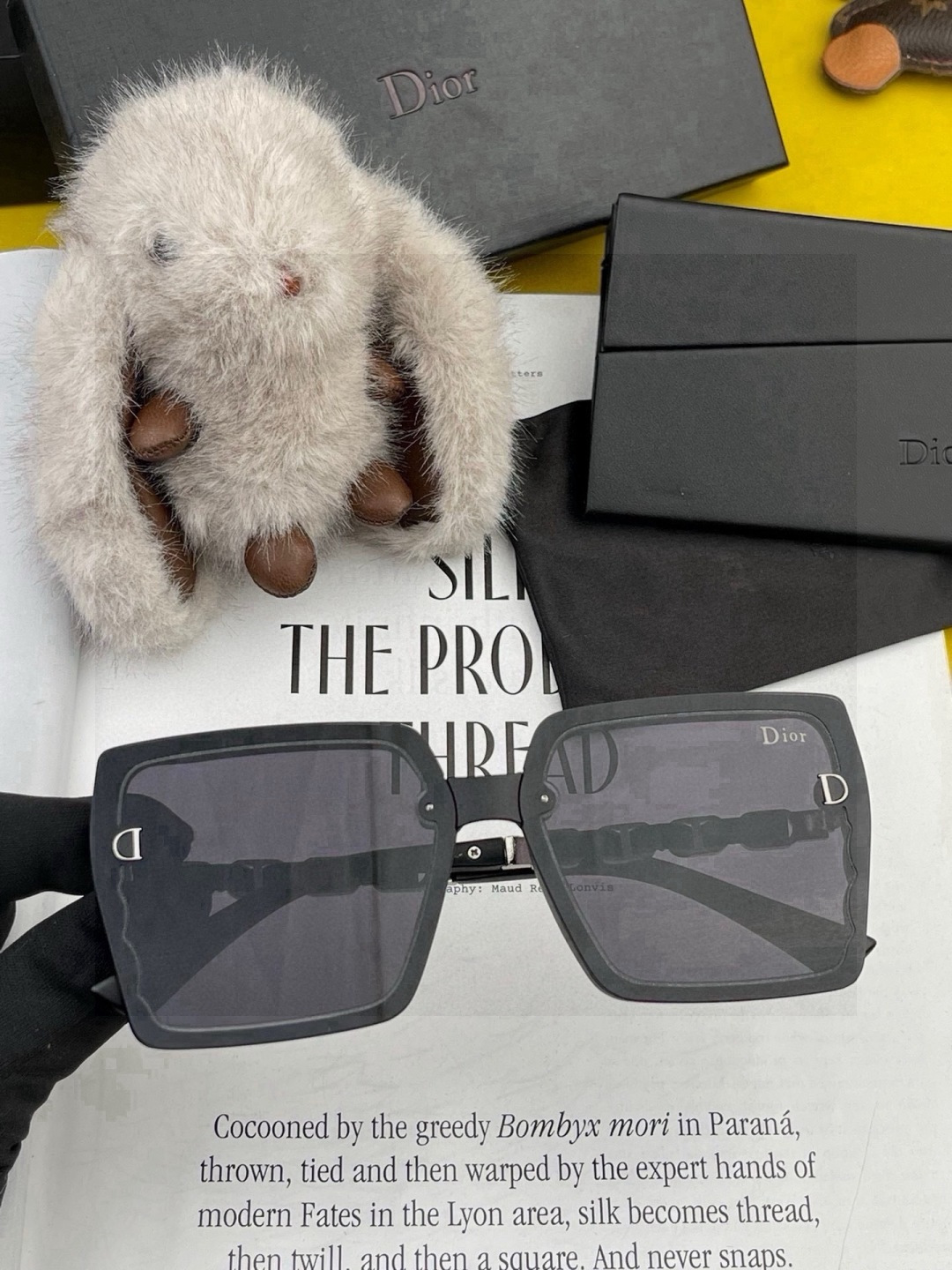 DIOR 开春新款🎈原版出货 网红超爆款💙经典奢华全球风[强][酷][亲亲] 时尚方框太阳镜[得意] 气质非凡😄 经典连