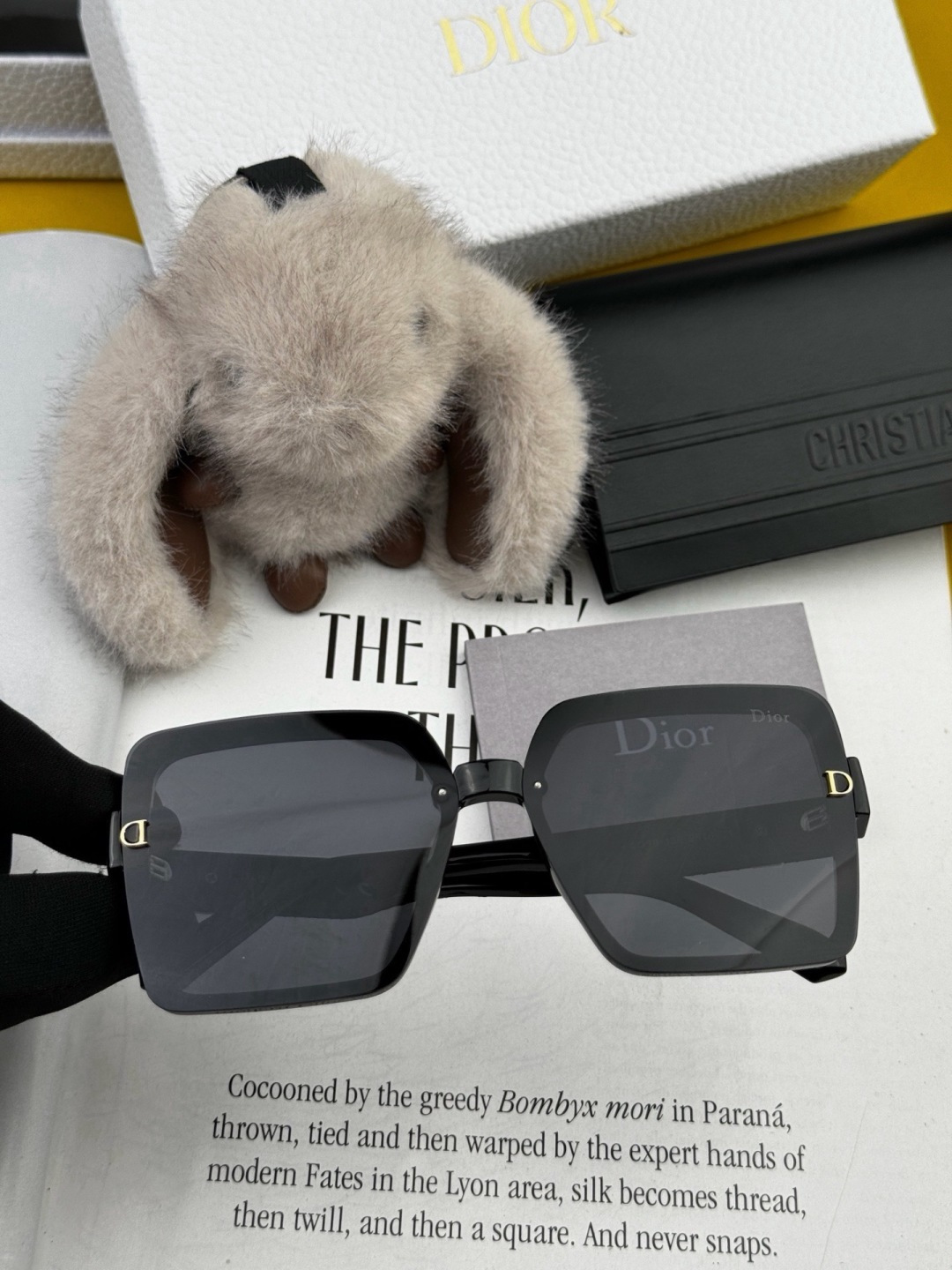 🔺 【DIOR-迪奥】开春新款 潮流爆款 时尚方框偏光太阳镜 高品质 佩戴舒适 网红潮款墨镜 女士高清加厚偏光太阳镜🕶️