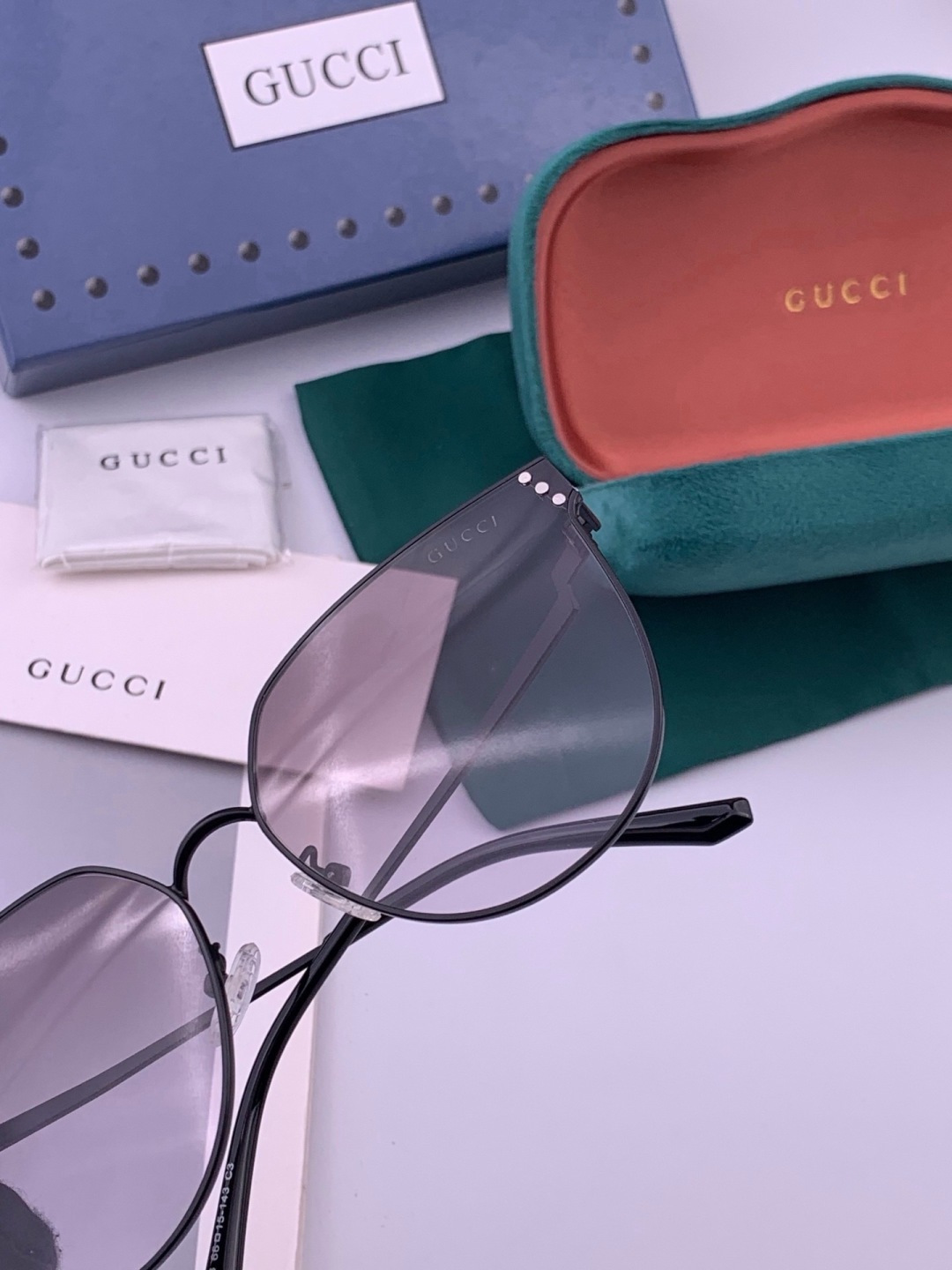 🔺 【GUCCI】开春新款 潮流爆款 时尚太阳镜 高品质 佩戴舒适 网红潮款墨镜 型号：G3660