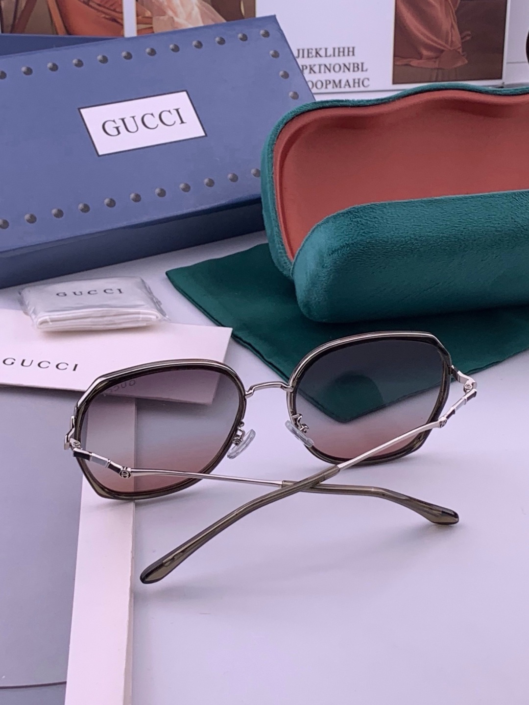 🔺 【GUCCI】开春新款 潮流爆款 时尚方框偏光太阳镜 高品质 佩戴舒适 网红潮款墨镜 女士高清尼龙偏光太阳镜🕶️ 🎉