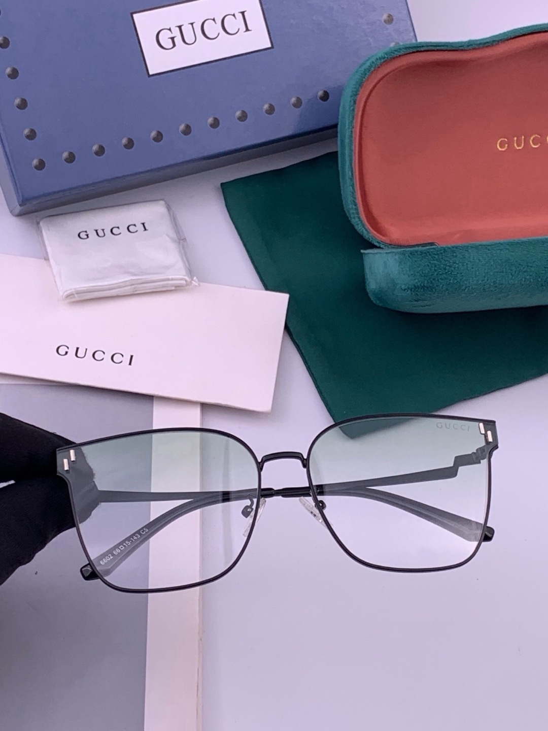 🔺 【GUCCI】开春新款 潮流爆款 时尚太阳镜 高品质 佩戴舒适 网红潮款墨镜 型号：G2660