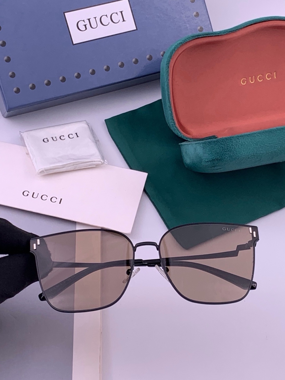 🔺 【GUCCI】开春新款 潮流爆款 时尚太阳镜 高品质 佩戴舒适 网红潮款墨镜 型号：G2660