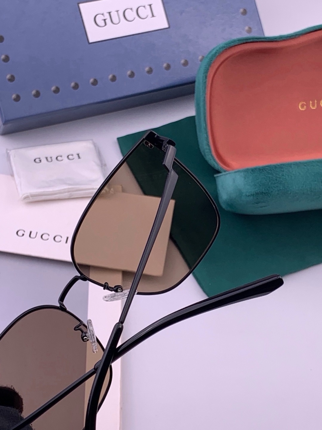 🔺 【GUCCI】开春新款 潮流爆款 时尚太阳镜 高品质 佩戴舒适 网红潮款墨镜 型号：G2660