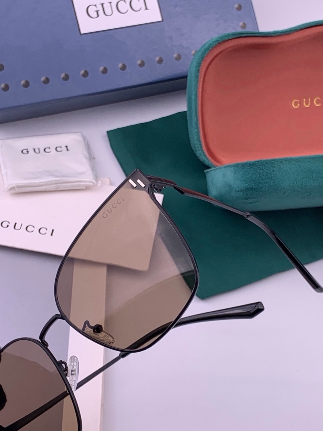 🔺 【GUCCI】开春新款 潮流爆款 时尚太阳镜 高品质 佩戴舒适 网红潮款墨镜 型号：G2660