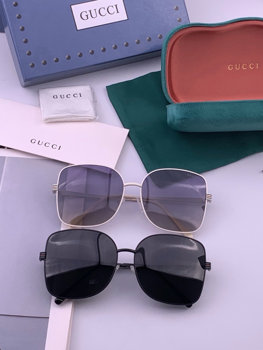 GUCCI 开春新款 最新款方框太阳镜 各路网红纷纷带起气场满分‼️ 俏皮甜美.上脸效果更佳.金属质感超好 型号：G67