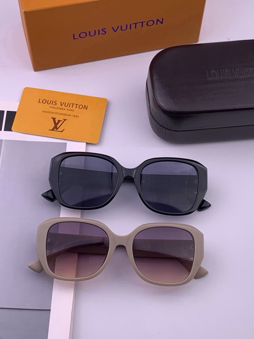 🔺LV🔻早春新款，众多明星同款[色]LV‼️‼️新款大框墨镜 ，🌈🌈宝丽来超清太阳镜🔝🔝型号：L17006