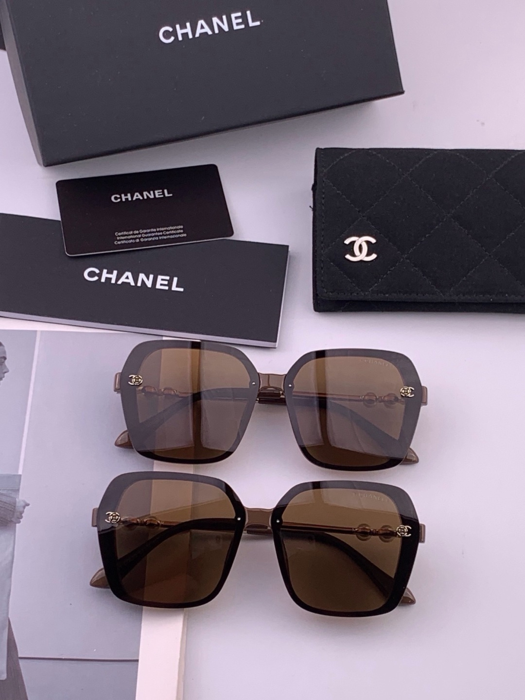 🔺CHANEL🔻官方早春新款，众多明星同款[色]香奈儿‼️‼️新款珍珠大框偏光墨镜 ，🌈🌈宝丽来超清偏光太阳镜🔝🔝型号：