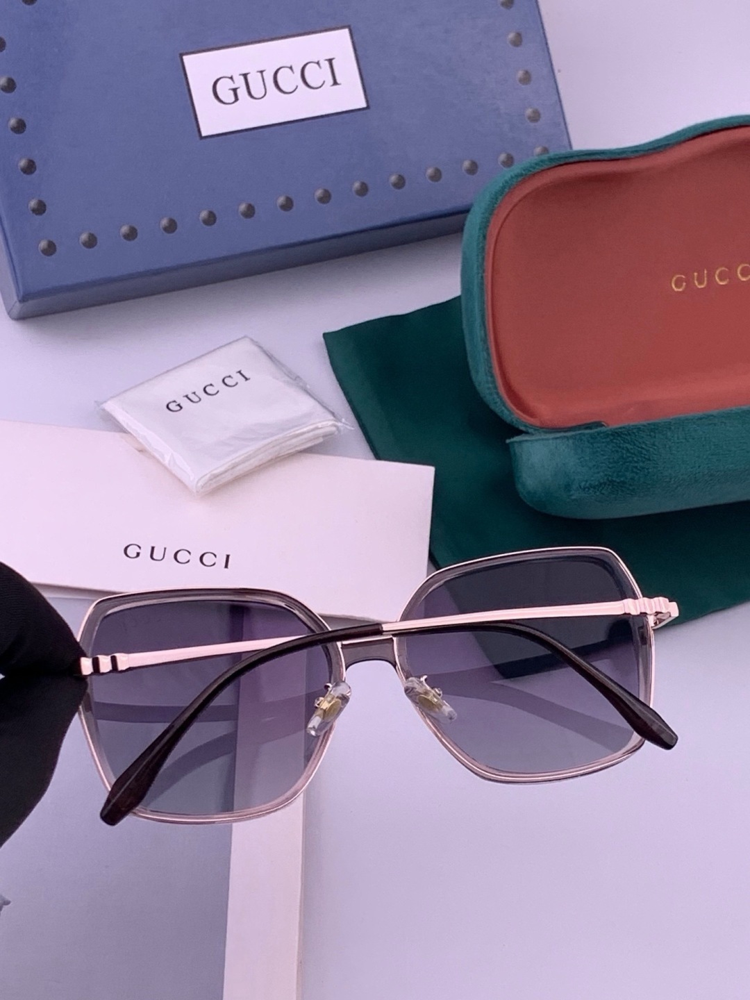 🔺 【GUCCI-偏光太阳镜】开春新款 潮流爆款 时尚圆框偏光太阳镜 高品质 佩戴舒适 网红潮款墨镜 女士高清偏光太阳镜