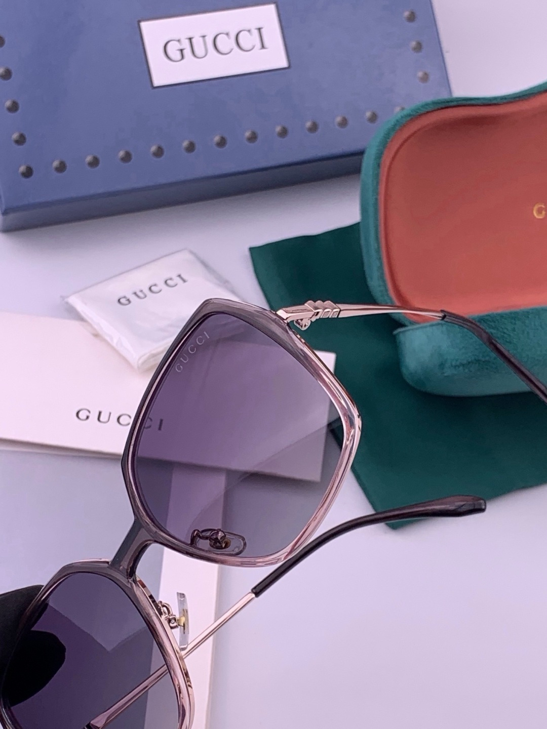 🔺 【GUCCI-偏光太阳镜】开春新款 潮流爆款 时尚圆框偏光太阳镜 高品质 佩戴舒适 网红潮款墨镜 女士高清偏光太阳镜