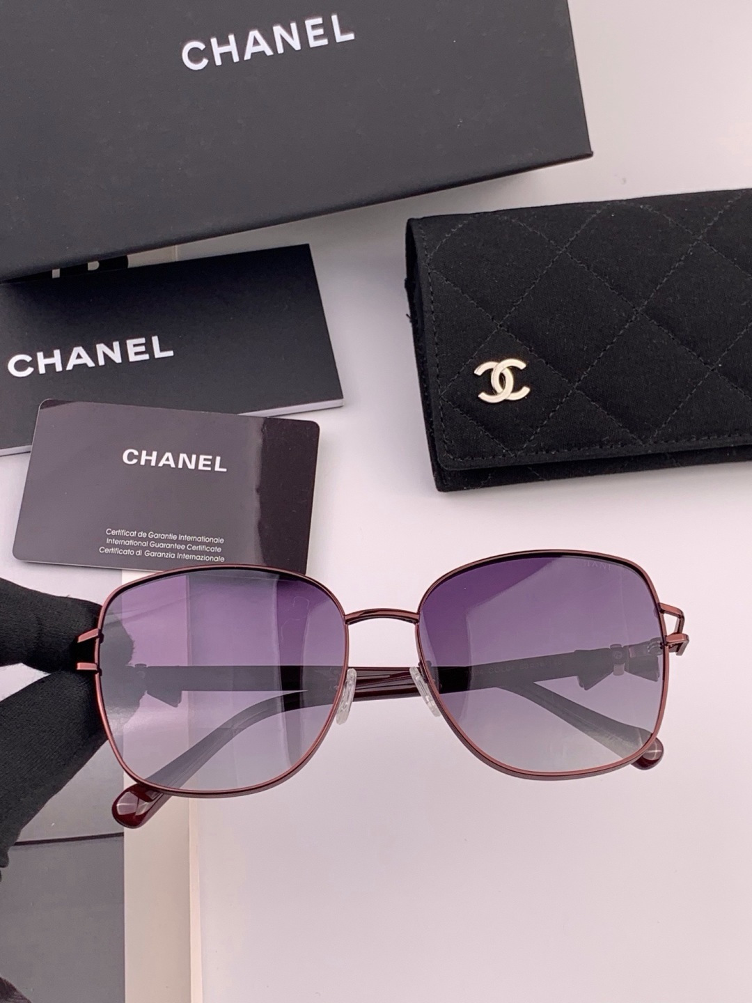 新品CHANEL 香奈儿太阳镜以独特魅力和前卫风格诠释春夏最新眼镜，质感超好佩带舒适 型号：CH4759
