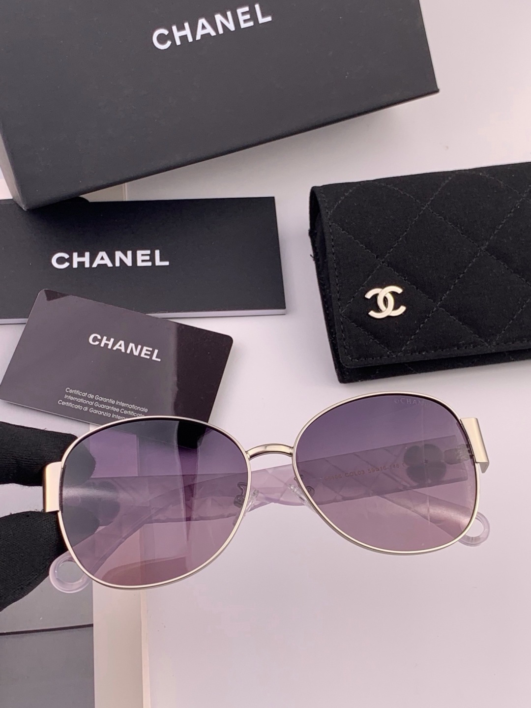 【CHANEL】香奈儿 新款潮流爆款 时尚小框太阳镜 佩戴舒适 网红潮款墨镜  女士高清加厚偏光太阳镜🕶️ 🎉高品质TR