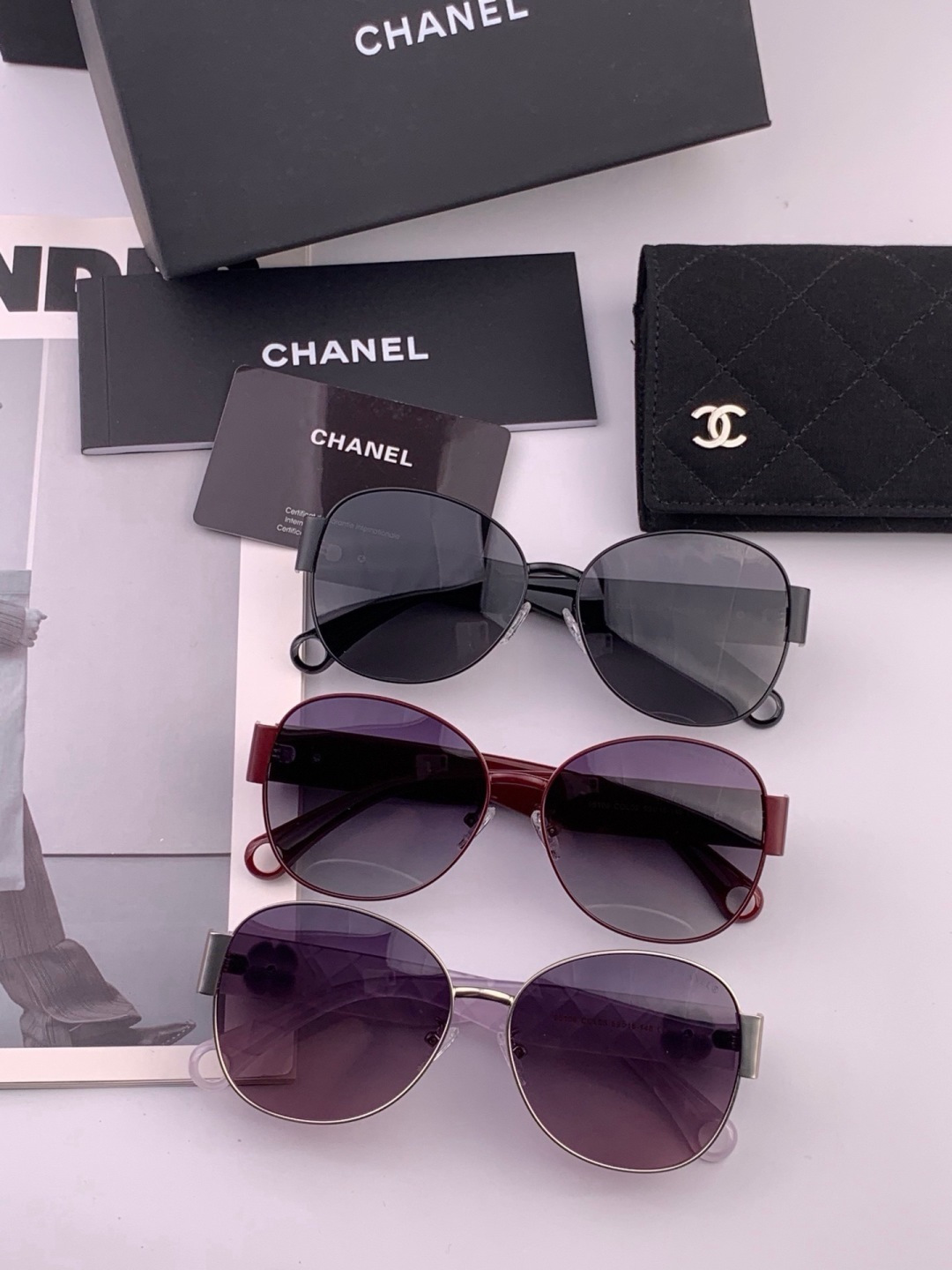 【CHANEL】香奈儿 新款潮流爆款 时尚小框太阳镜 佩戴舒适 网红潮款墨镜  女士高清加厚偏光太阳镜🕶️ 🎉高品质TR