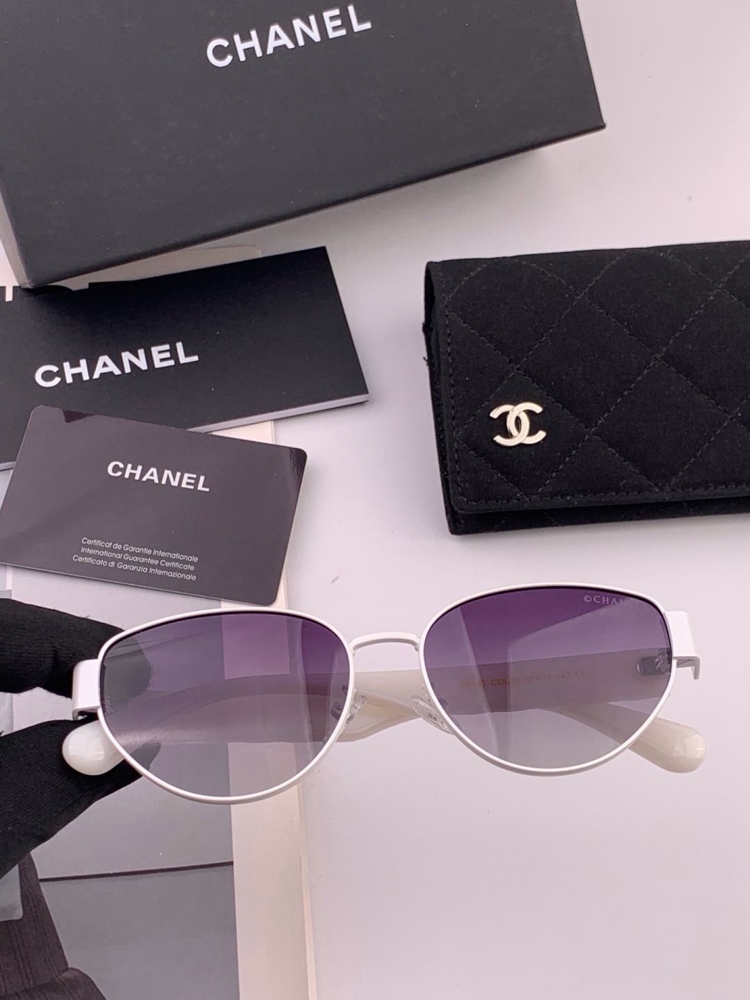 【CHANEL】香奈儿 新款潮流爆款 时尚小框太阳镜 佩戴舒适 网红潮款墨镜  女士高清加厚偏光太阳镜🕶️ 🎉高品质TR