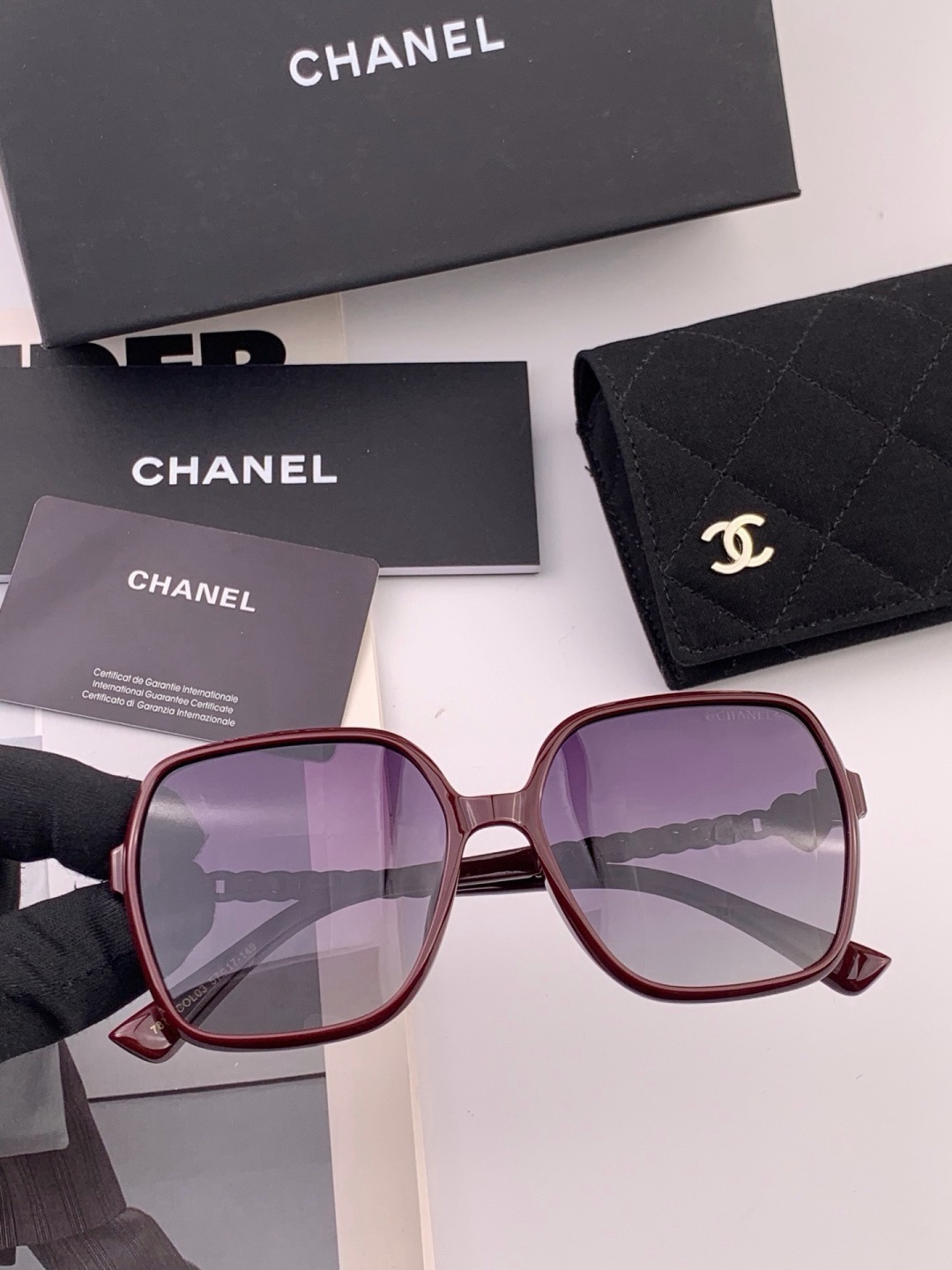 【CHANEL】香奈儿 新款潮流爆款 时尚方框太阳镜 佩戴舒适 网红潮款墨镜  女士高清加厚偏光太阳镜🕶️ 🎉高品质TR