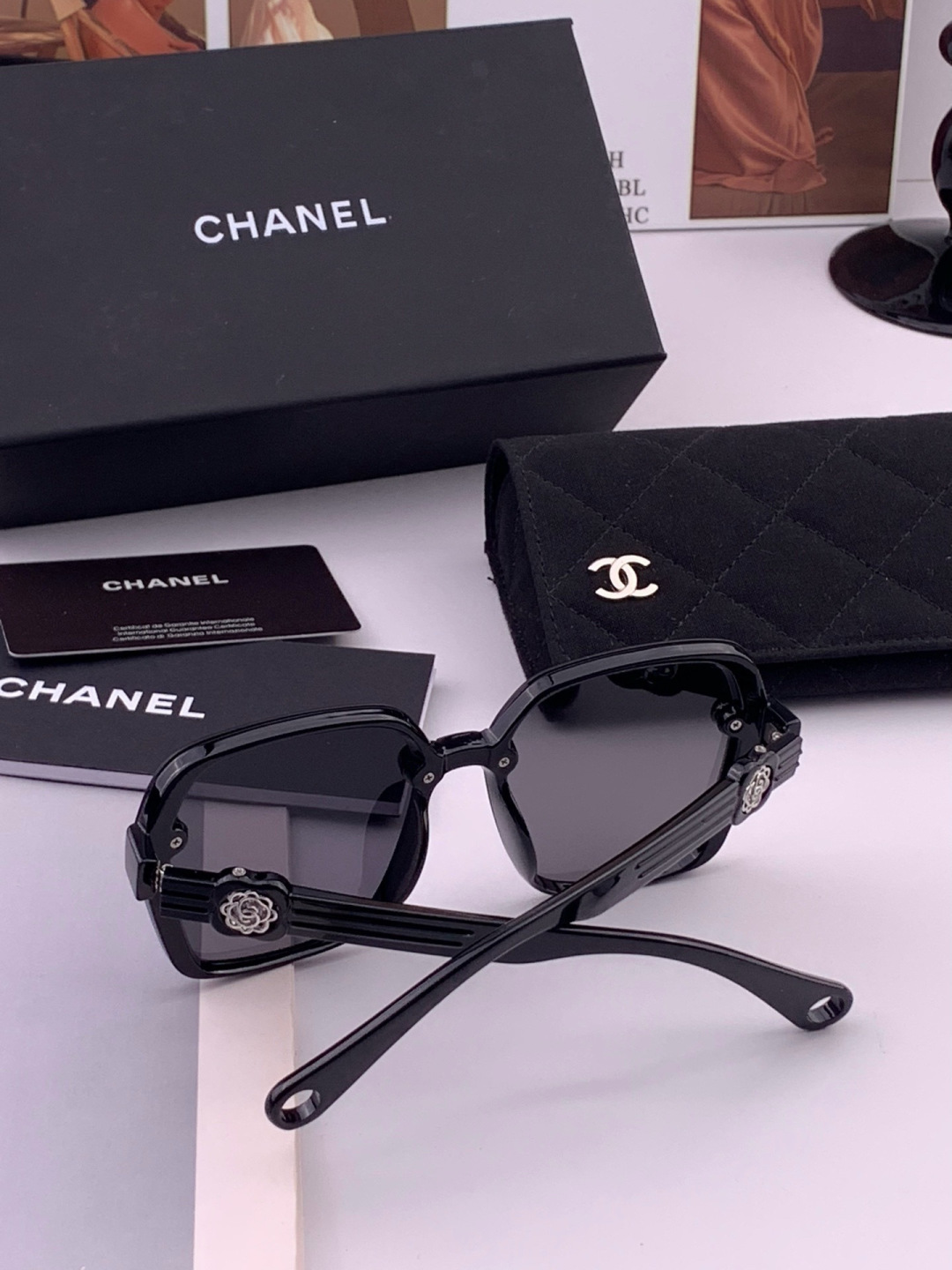 🔺CHANEL🔻官方早春新款，众多明星同款[色]香奈儿‼️‼️新款珍珠大框偏光墨镜 ，🌈🌈宝丽来超清偏光太阳镜🔝🔝型号：