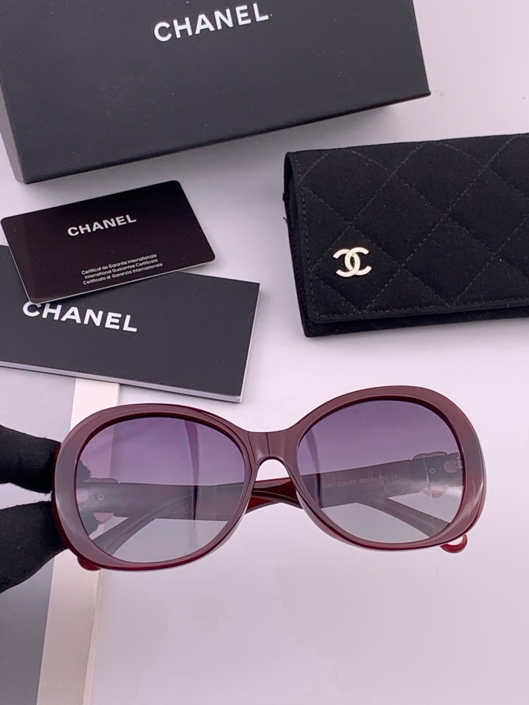 🔺CHANEL🔻官方早春新款，众多明星同款[色]香奈儿‼️‼️新款珍珠大框偏光墨镜 ，🌈🌈宝丽来超清偏光太阳镜🔝🔝型号：